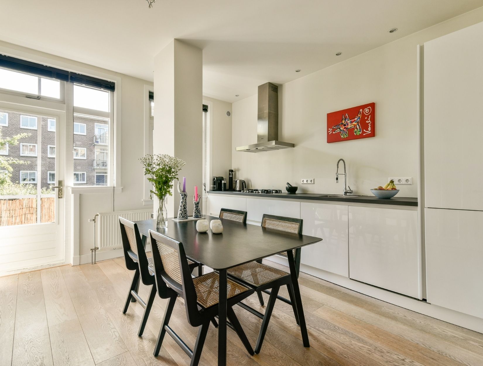 Can I schedule flexible appointments on weekends in Chicago?