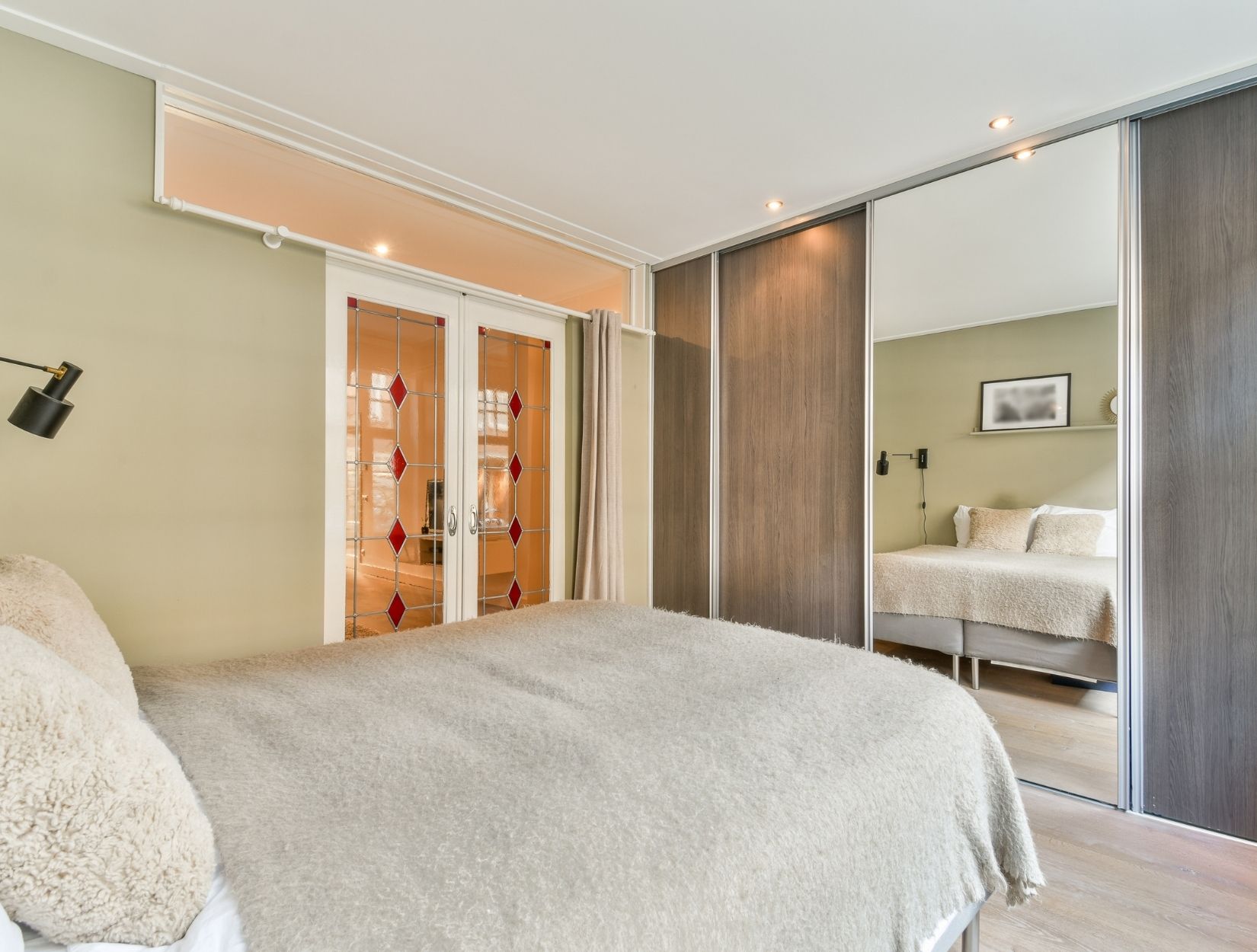 Apartment Cleaning Services with Detailed Checklist